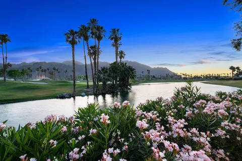 55837 Oakhill, La Quinta, CA 92253
