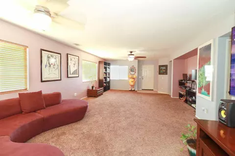 1459 Carpenter Ave, Thermal, CA 92274 photo 9