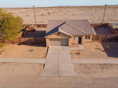 1459 Carpenter Ave, Thermal, CA 92274