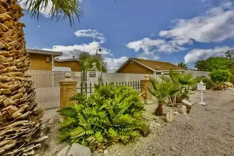 84 Brawley Ave, Thermal, CA 92274