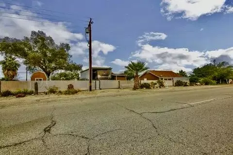 84 Brawley Ave, Thermal, CA 92274 photo 2