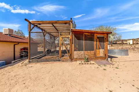Exterior - 73154 Sullivan Rd, Twentynine Palms, CA 92277 photo 22 of 48