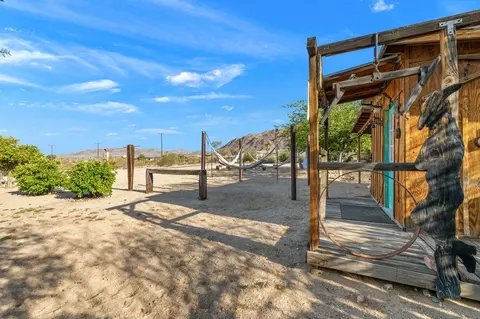 Exterior - 73154 Sullivan Rd, Twentynine Palms, CA 92277 photo 36 of 48