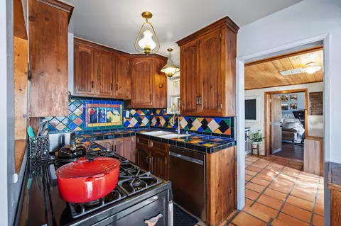 Kitchen - 73154 Sullivan Rd, Twentynine Palms, CA 92277 photo 6 of 7