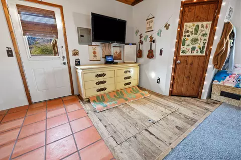 Entry Way - 73154 Sullivan Rd, Twentynine Palms, CA 92277 photo 3 of 3