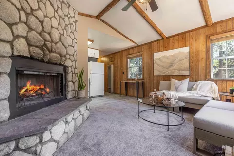 459 Pine Ln, Sugarloaf, CA 92386 photo 6