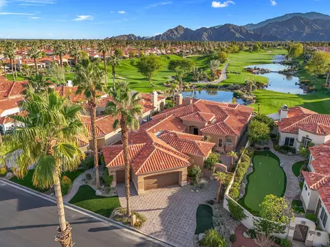 161 Tomahawk Dr, Palm Desert, CA 92211