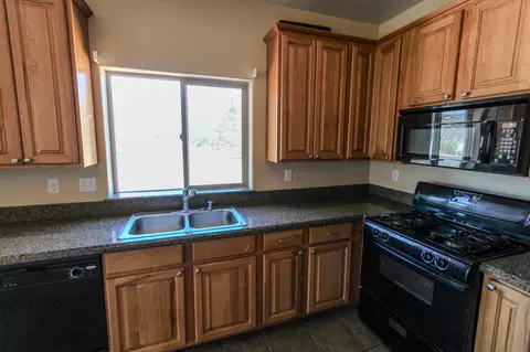 Kitchen - 45451 4th St, Big Bear City, CA 92314 photo 2 of 3