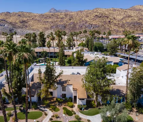5105 E Waverly Dr, Palm Springs, CA 92264