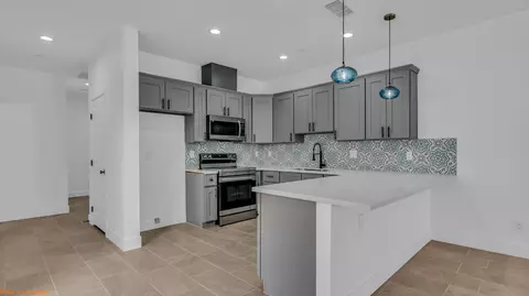 28360 Landau Blvd, Cathedral City, CA 92234