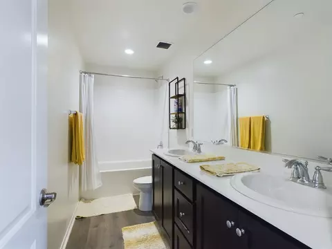 Bath - 84697 Cabernet Ln, Indio, CA 92203 photo 5 of 5