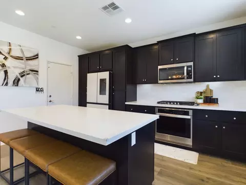Kitchen - 84697 Cabernet Ln, Indio, CA 92203 photo 2 of 2