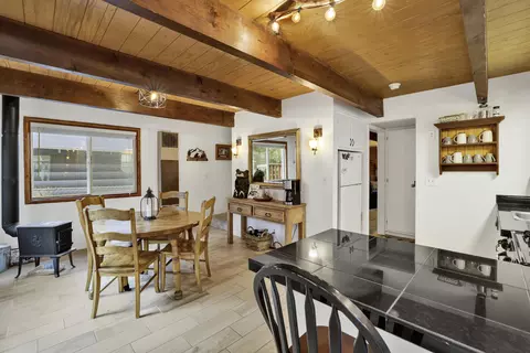 Dining - 633 Irving Way, Big Bear City, CA 92314 photo 3 of 5