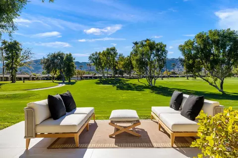 8 Seton Ct, Rancho Mirage, CA 92270