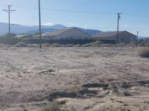 2837 Coral Sea Ave, Salton City, CA 92275