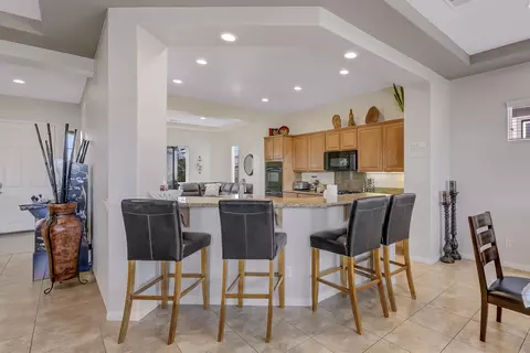 Kitchen - 43840 Salpare Pl, Indio, CA 92203 photo 4 of 5