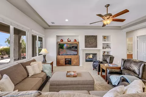 Living - 43840 Salpare Pl, Indio, CA 92203 photo 2 of 4