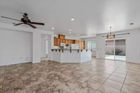 49488 Pacino St, Indio, CA 92201 photo 2