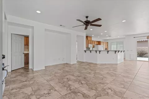 49488 Pacino St, Indio, CA 92201 photo 4