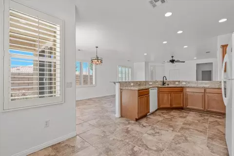 49488 Pacino St, Indio, CA 92201 photo 9