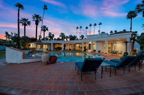 853 N Patencio Rd, Palm Springs, CA 92262