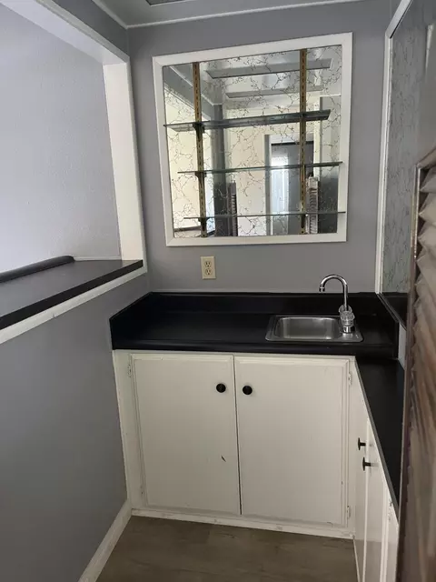 Kitchen - 72209 Shell Dr, Mecca, CA 92254 photo 1 of 3