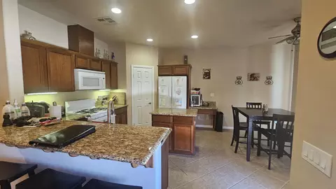 1269 Flame Ave, Thermal, CA 92274 photo 9