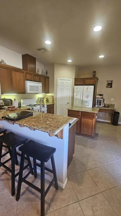 1269 Flame Ave, Thermal, CA 92274 photo 10