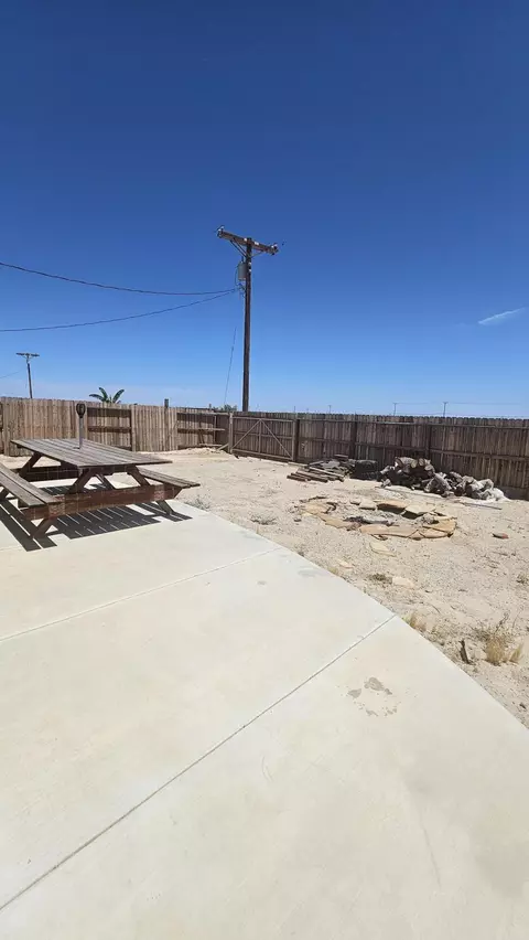 1269 Flame Ave, Thermal, CA 92274 photo 26