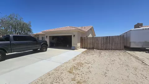 1269 Flame Ave, Thermal, CA 92274 photo 4