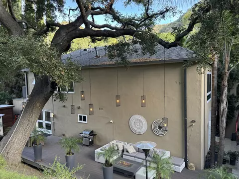2115 Benedict Canyon Dr, Beverly Hills, CA 90210