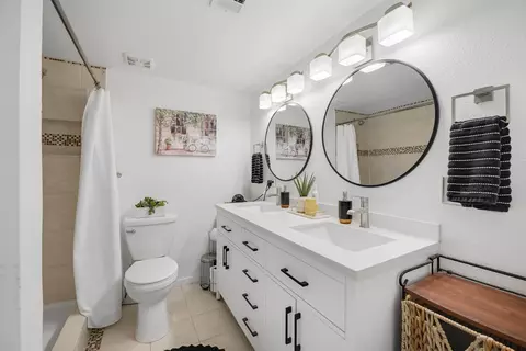 Bath - 49265 Douglas St, Indio, CA 92201 photo 1 of 3