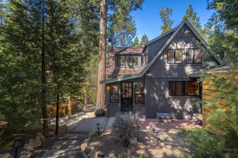 25705 Tahquitz Dr, Idyllwild, CA 92549