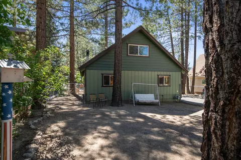 Exterior - 416 Dorset Dr, Big Bear City, CA 92314 photo 13 of 13