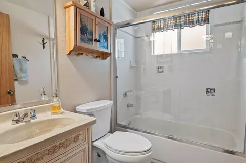 Bath - 416 Dorset Dr, Big Bear City, CA 92314 photo 1 of 3