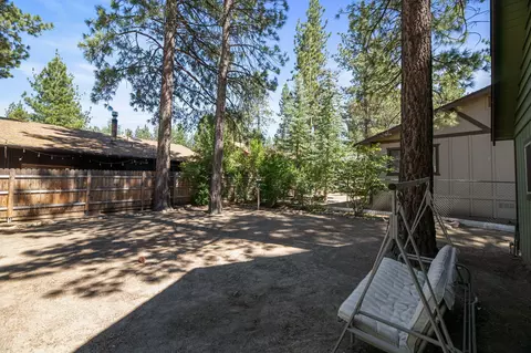 Exterior - 416 Dorset Dr, Big Bear City, CA 92314 photo 11 of 13