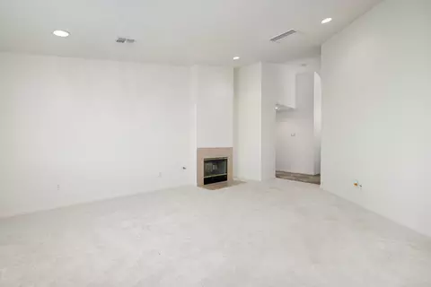 Living - 57146 Millstone Dr, Yucca Valley, CA 92284 photo 2 of 6