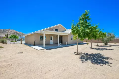 Exterior - 57146 Millstone Dr, Yucca Valley, CA 92284 photo 3 of 8