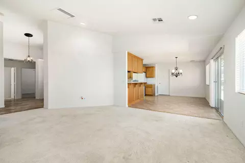 Living - 57146 Millstone Dr, Yucca Valley, CA 92284 photo 3 of 6
