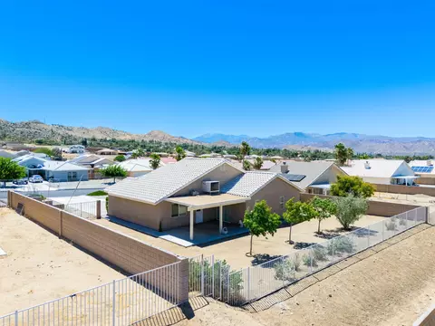 View/Area - 57146 Millstone Dr, Yucca Valley, CA 92284 photo 2 of 6