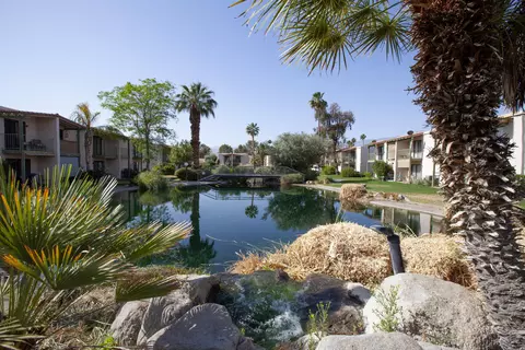 33 Lakeview Cir, Cathedral City, CA 92234