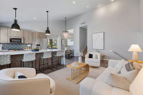 1326 S Camino Real, Palm Springs, CA 92264
