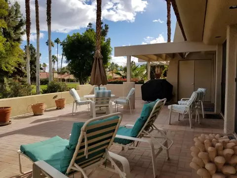220 Kavenish Dr, Rancho Mirage, CA 92270