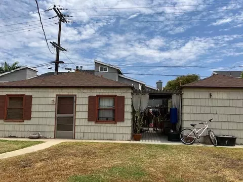 150 E 18th St, Costa Mesa, CA 92627 photo 2