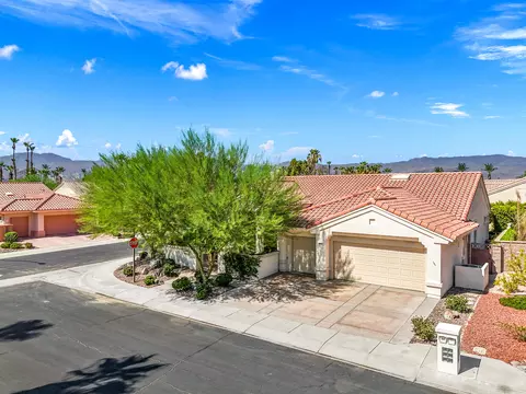 38459 Waverly Rd, Palm Desert, CA 92211 photo 2