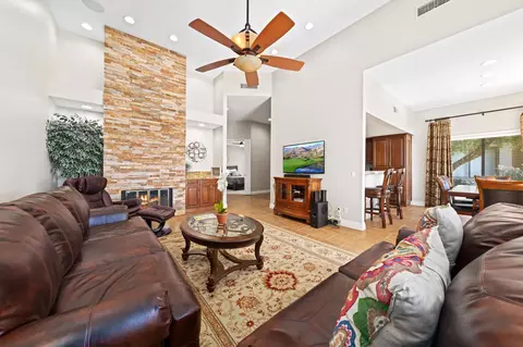 54974 Oak Tree, La Quinta, CA 92253