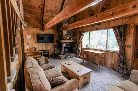 Living - 859 Silver Tip Dr, Big Bear Lake, CA 92315 photo 4 of 4