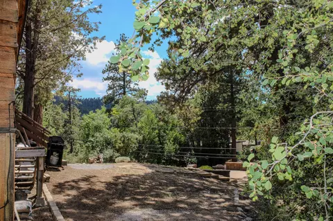 Exterior - 859 Silver Tip Dr, Big Bear Lake, CA 92315 photo 6 of 6