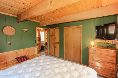 Bedroom - 859 Silver Tip Dr, Big Bear Lake, CA 92315 photo 3 of 6