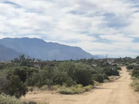 015 Jeraboa Rd, Mountain Center, CA 92561